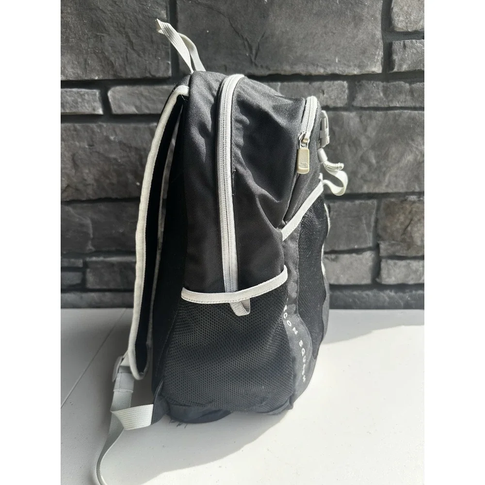 The North Face Recon Squash Youth Backpack Bookbag Hiking Daypack Black School